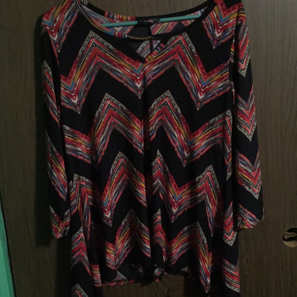 Discreet XL women’s blouse beautiful colors